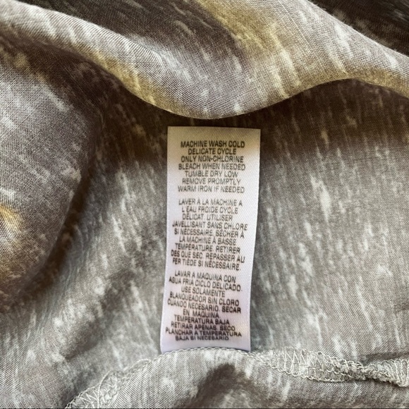 NWOT 2/30$ Splendid Tank small - Picture 6 of 6